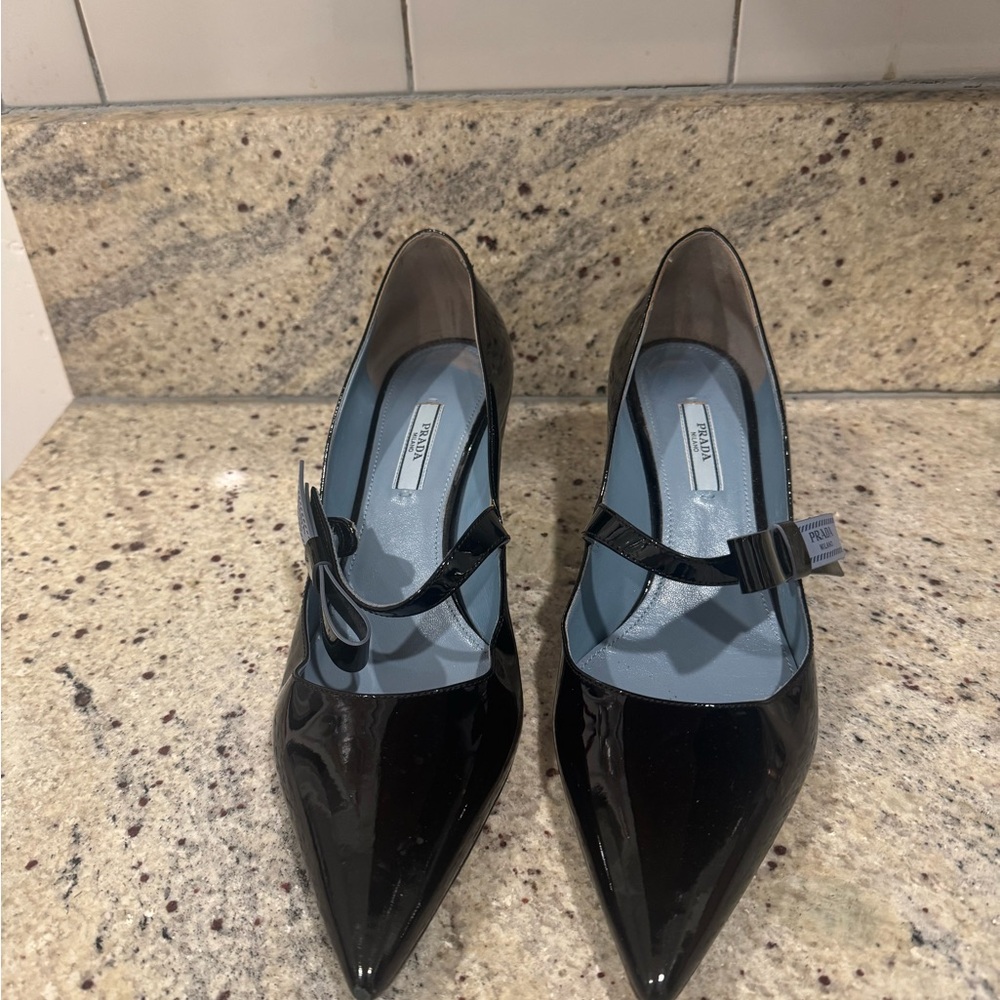 Prada Women's Black Patent Leather Heels size 40(9.5us)